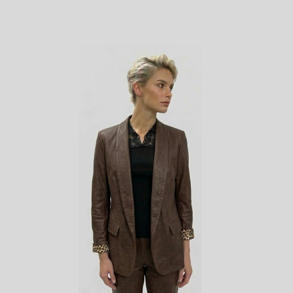 Exklusiver Long-Blazer in matter Leder-Optik mit Leo-Akzente